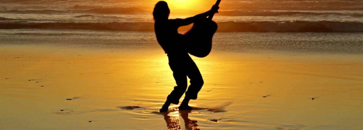 1-guitar2-fi-min